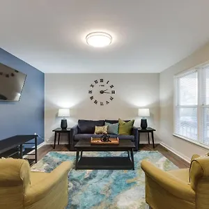 https://the-neighborhood-house-in-richmond.top-richmond-hotels.com