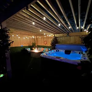 https://derby-city-getaway.hotels-louisville.com