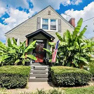 https://apt-schillhaus.hotels-louisville.com